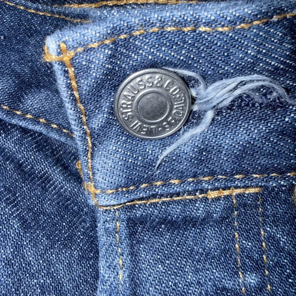 Levis 501 Jeans Mens 38x32 Blue‎ Button Fly Straight Leg Denim Waterless